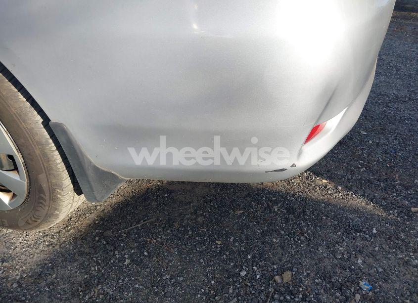 Photo 6 of 2013 Toyota Corolla L (VIN 2T1BU4EE4DC930861)