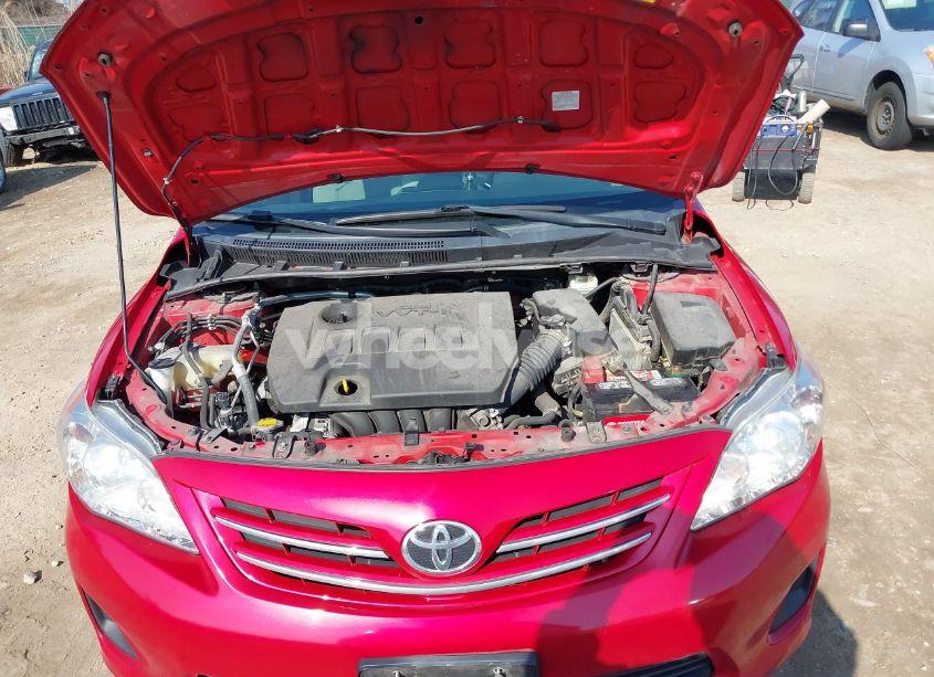 Photo 10 of 2013 Toyota Corolla LE (VIN 2T1BU4EE4DC939432)