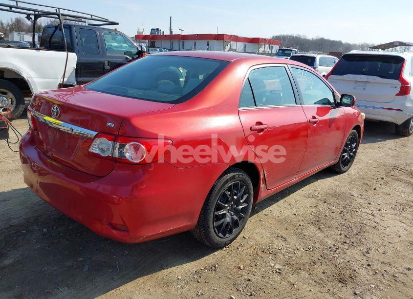 Photo 4 of 2013 Toyota Corolla LE (VIN 2T1BU4EE4DC939432)