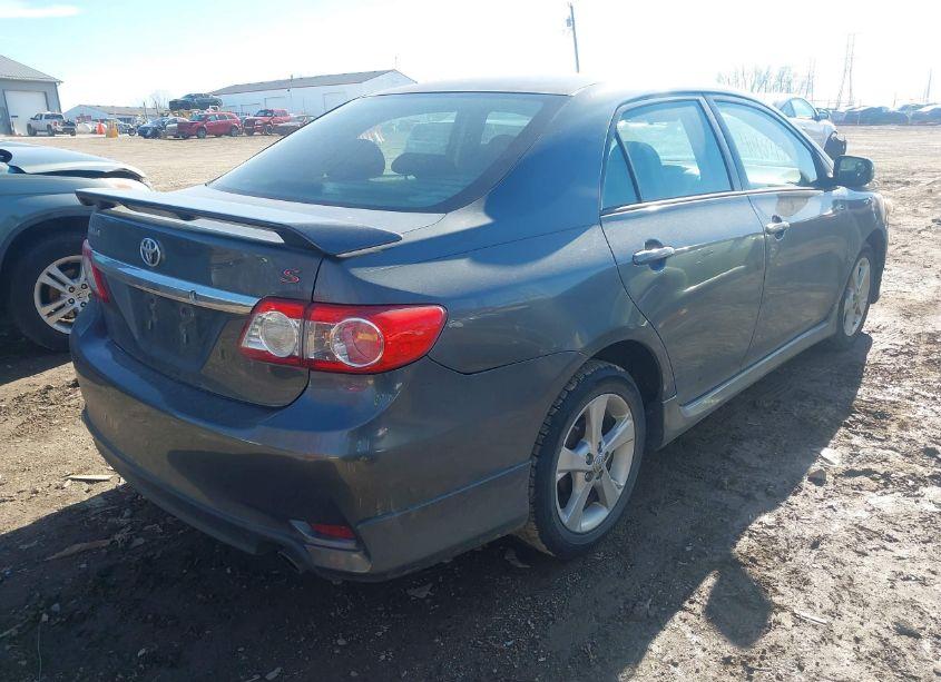 Photo 4 of 2013 Toyota Corolla S (VIN 2T1BU4EE4DC946526)