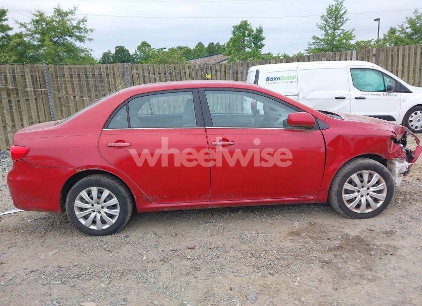 Photo 14 of 2013 Toyota Corolla LE (VIN 2T1BU4EE4DC948101)