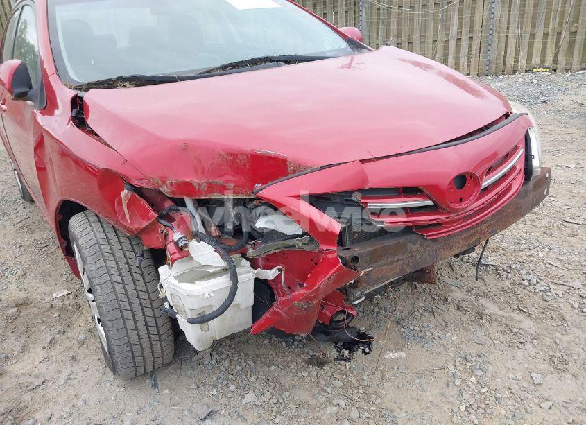 Photo 6 of 2013 Toyota Corolla LE (VIN 2T1BU4EE4DC948101)