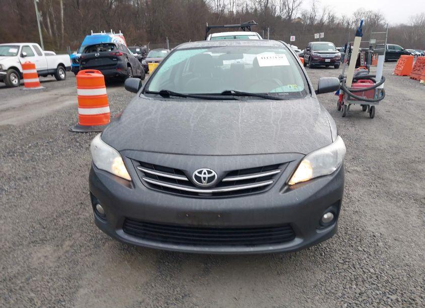 Photo 12 of 2013 Toyota Corolla LE (VIN 2T1BU4EE4DC949779)