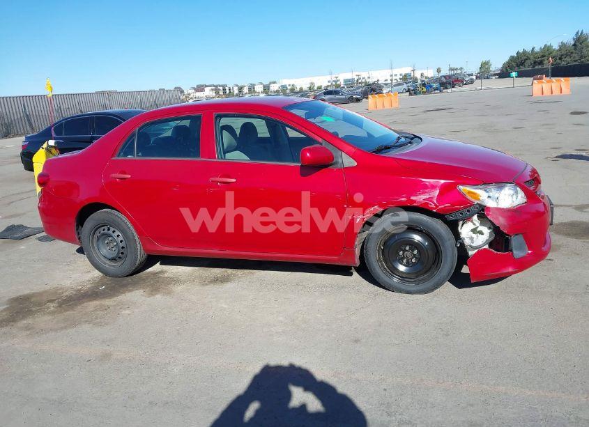 Photo 13 of 2013 Toyota Corolla L (VIN 2T1BU4EE4DC954688)