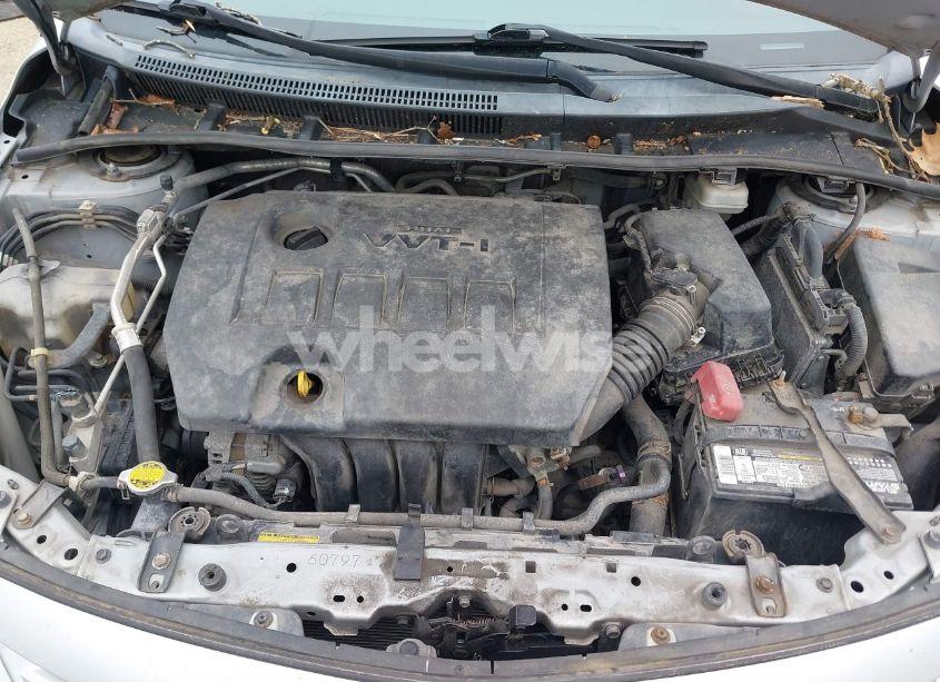 Photo 10 of 2013 Toyota Corolla LE (VIN 2T1BU4EE4DC968588)