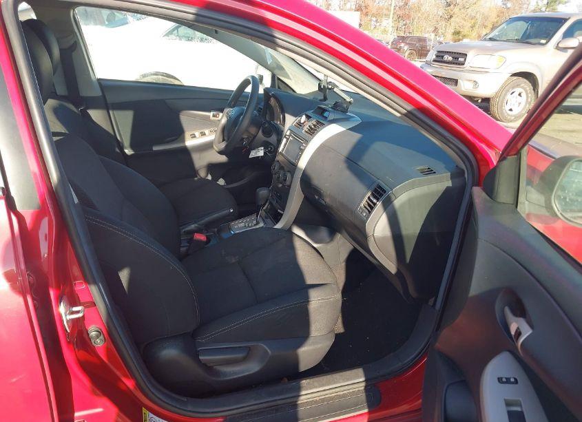 Photo 5 of 2013 Toyota Corolla S (VIN 2T1BU4EE4DC987495)