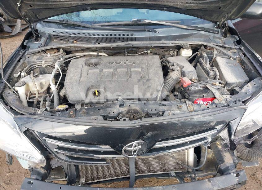 Photo 10 of 2013 Toyota Corolla LE (VIN 2T1BU4EE4DC987884)