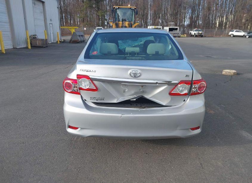 Photo 17 of 2013 Toyota Corolla LE (VIN 2T1BU4EE4DC994866)
