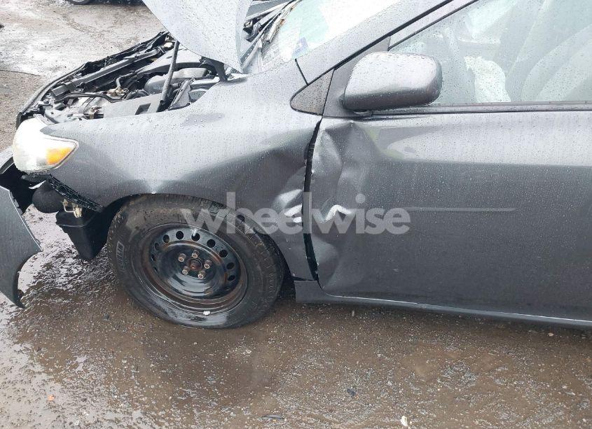 Photo 18 of 2010 Toyota Corolla LE (VIN 2T1BU4EE5AC265092)