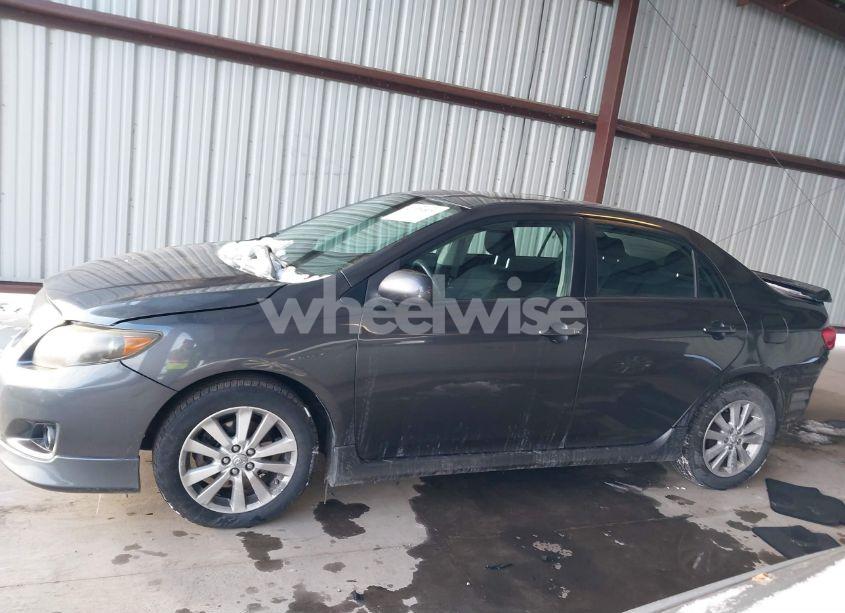 Photo 14 of 2010 Toyota Corolla S (VIN 2T1BU4EE5AC280613)