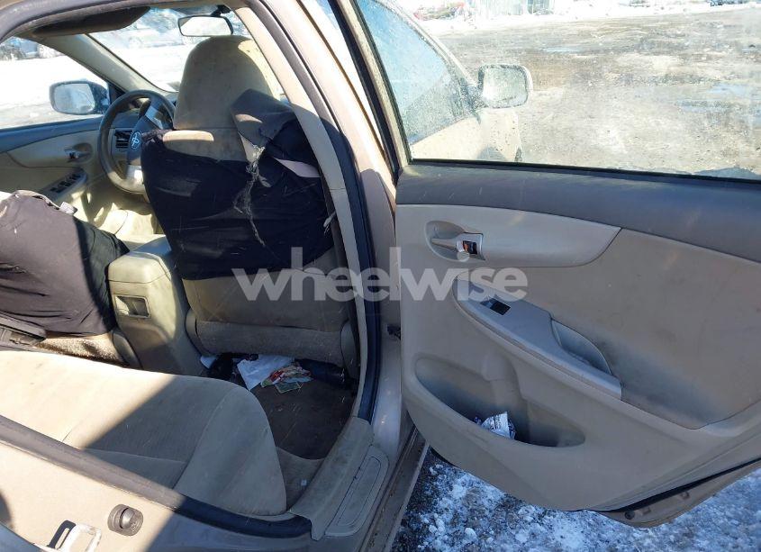 Photo 8 of 2010 Toyota Corolla LE (VIN 2T1BU4EE5AC288632)