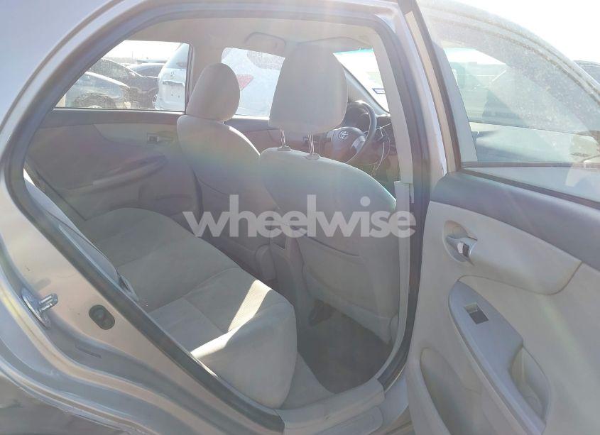 Photo 8 of 2010 Toyota Corolla LE (VIN 2T1BU4EE5AC297072)