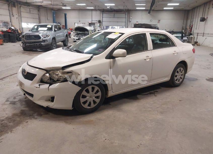 Photo 2 of 2010 Toyota Corolla LE (VIN 2T1BU4EE5AC361076)