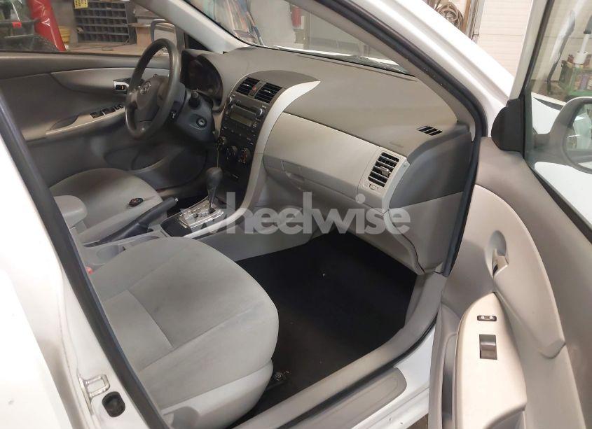 Photo 5 of 2010 Toyota Corolla LE (VIN 2T1BU4EE5AC361076)