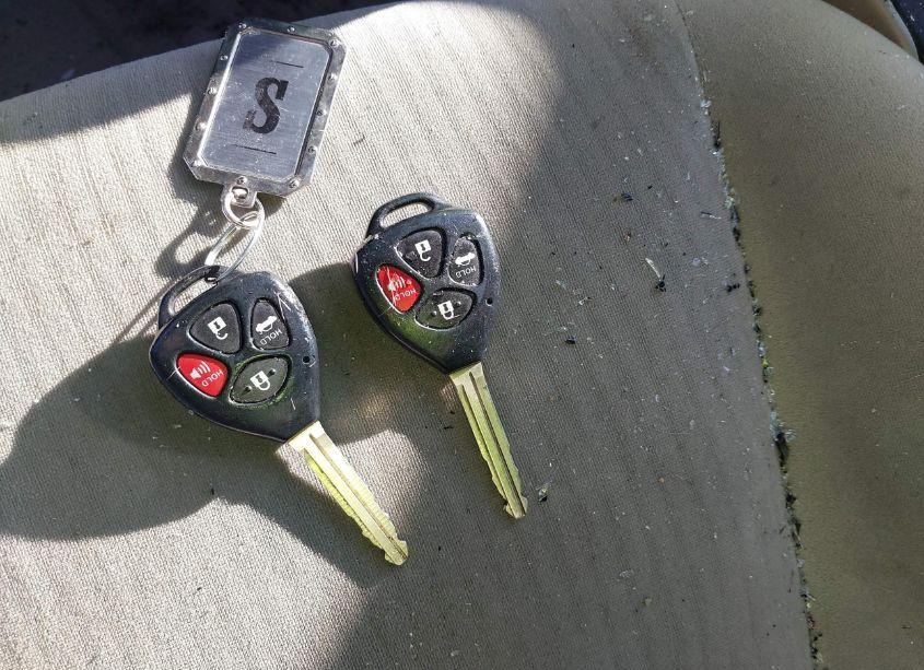 Photo 11 of 2010 Toyota Corolla LE (VIN 2T1BU4EE5AC393137)