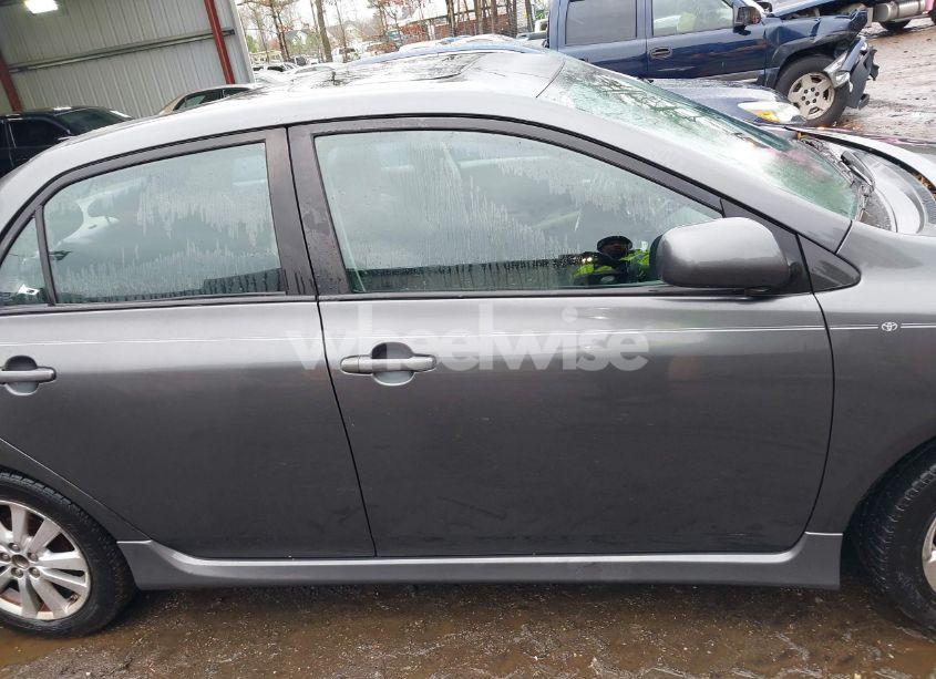 Photo 13 of 2010 Toyota Corolla S (VIN 2T1BU4EE5AC451070)