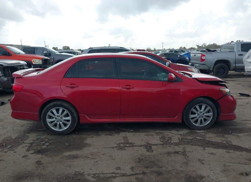 Photo 13 of 2010 Toyota Corolla S (VIN 2T1BU4EE5AC459024)