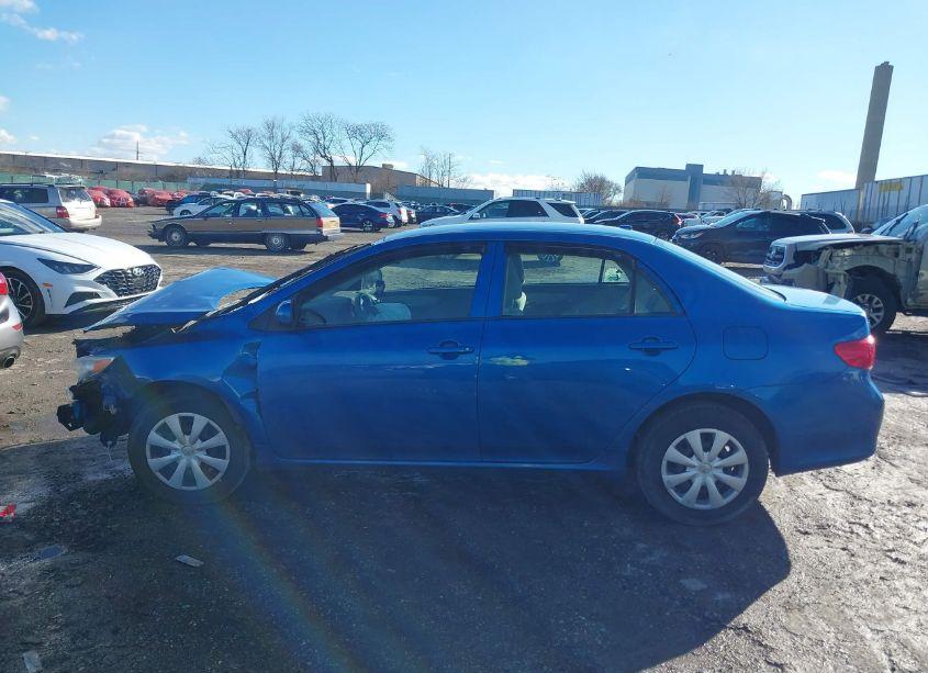 Photo 14 of 2010 Toyota Corolla LE (VIN 2T1BU4EE5AC498938)