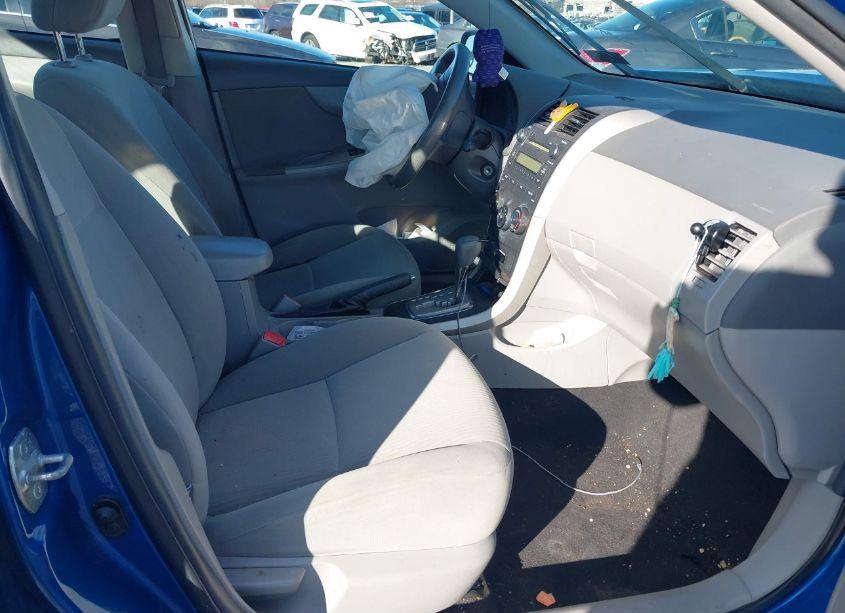 Photo 5 of 2010 Toyota Corolla LE (VIN 2T1BU4EE5AC498938)