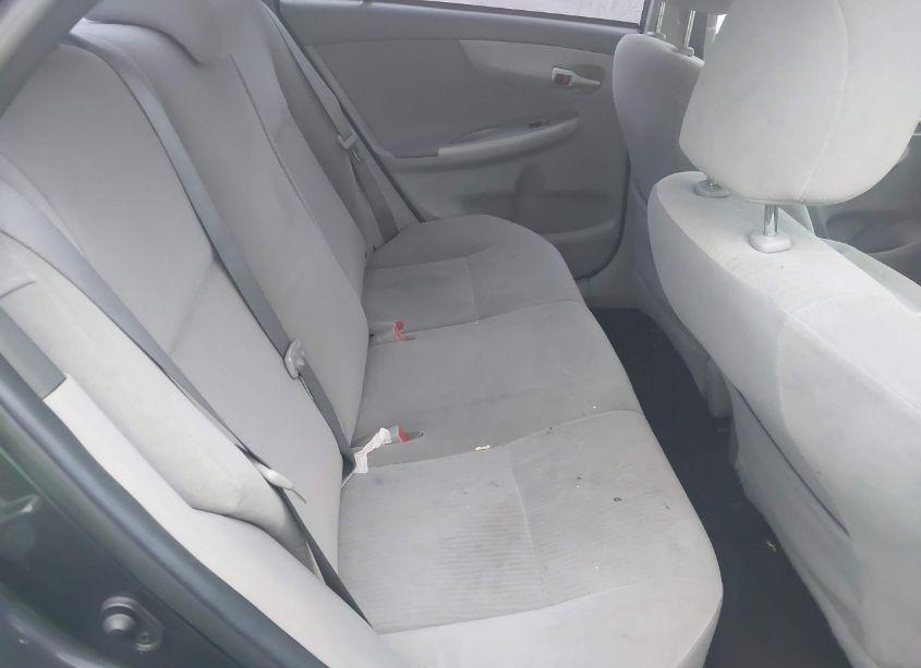 Photo 8 of 2010 Toyota Corolla LE (VIN 2T1BU4EE5AC510750)