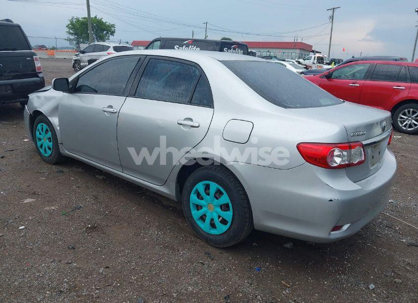 Photo 3 of 2011 Toyota Corolla LE (VIN 2T1BU4EE5BC547878)