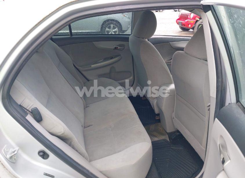 Photo 8 of 2011 Toyota Corolla LE (VIN 2T1BU4EE5BC563739)