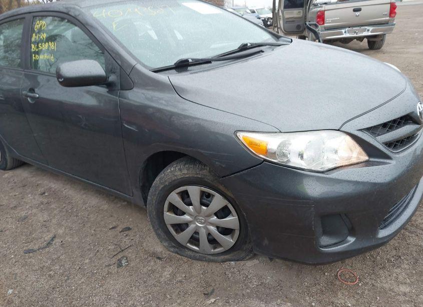 Photo 6 of 2011 Toyota Corolla LE (VIN 2T1BU4EE5BC588981)