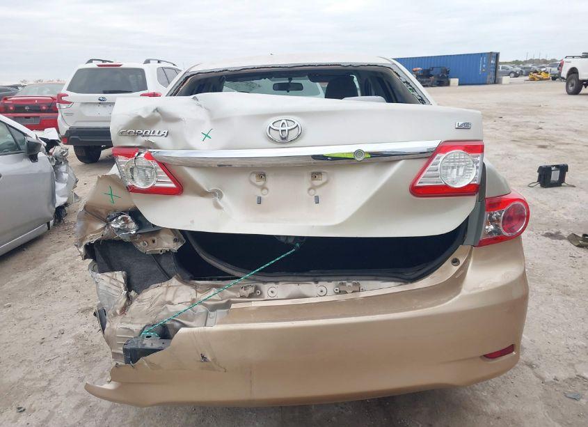 Photo 16 of 2011 Toyota Corolla LE (VIN 2T1BU4EE5BC629500)