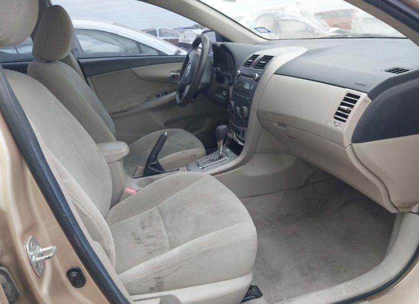 Photo 5 of 2011 Toyota Corolla LE (VIN 2T1BU4EE5BC629500)