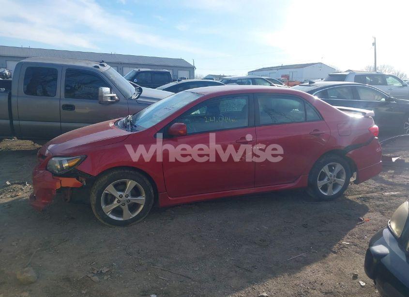 Photo 15 of 2011 Toyota Corolla S (VIN 2T1BU4EE5BC641405)