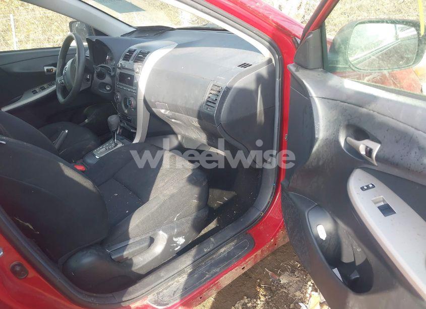 Photo 5 of 2011 Toyota Corolla S (VIN 2T1BU4EE5BC641405)