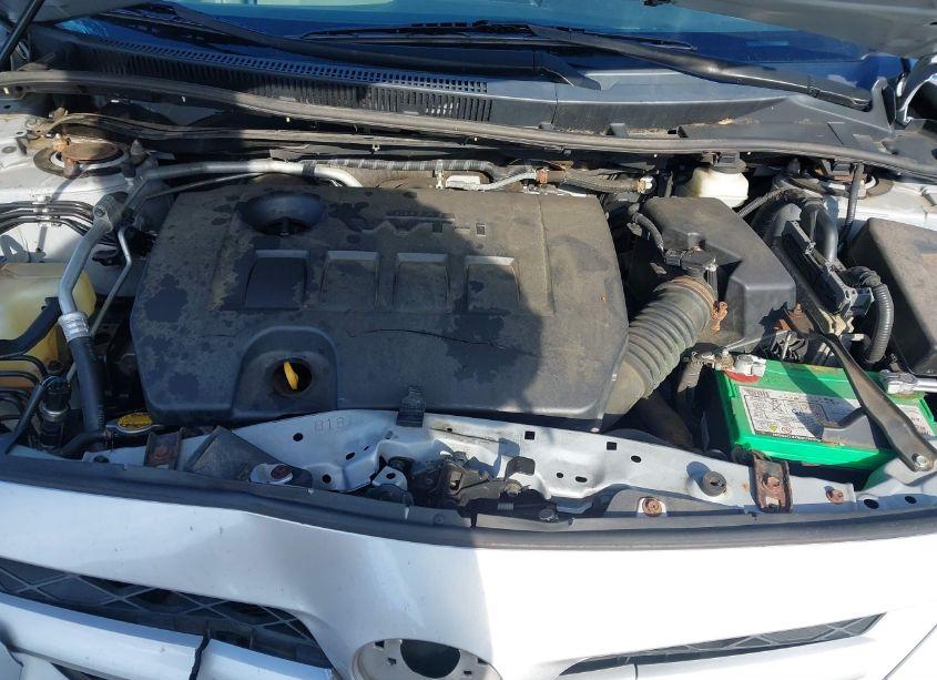 Photo 10 of 2011 Toyota Corolla LE (VIN 2T1BU4EE5BC645552)