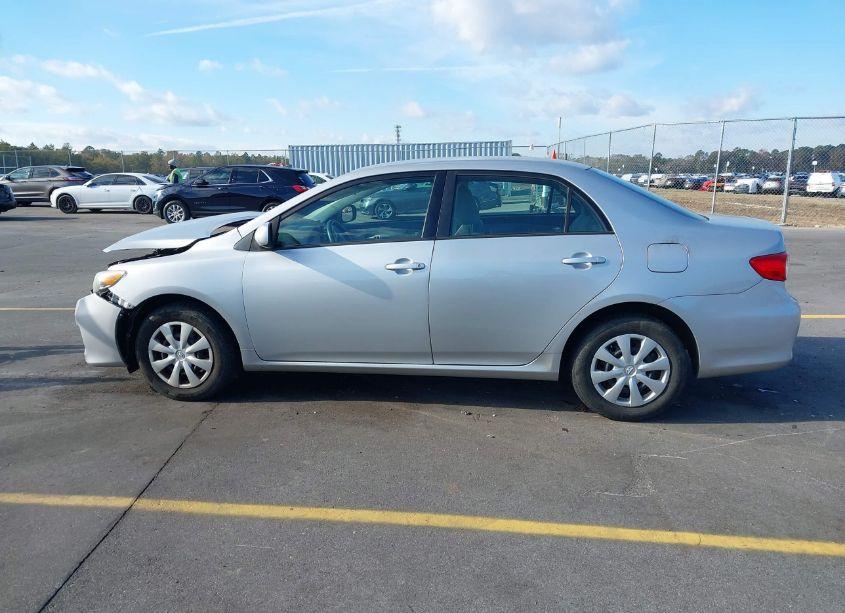 Photo 14 of 2011 Toyota Corolla LE (VIN 2T1BU4EE5BC645552)