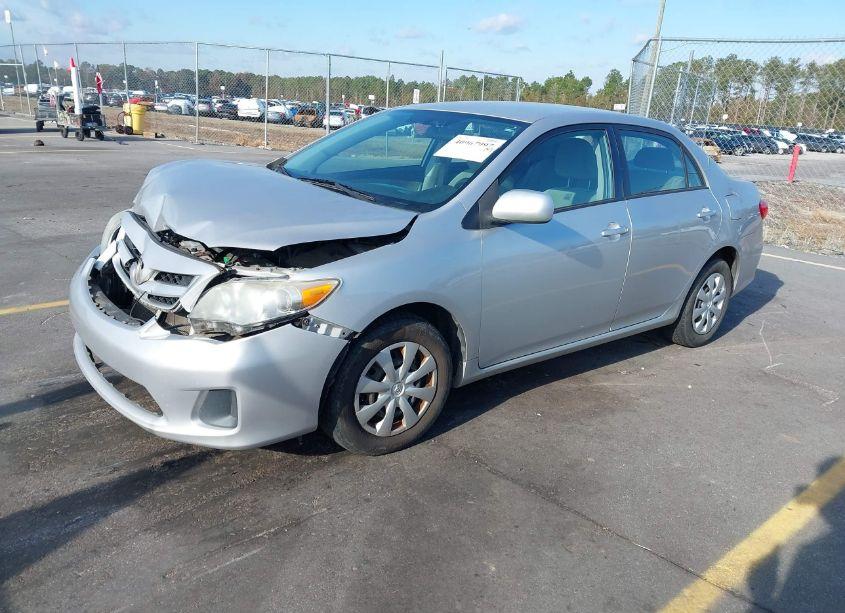 Photo 2 of 2011 Toyota Corolla LE (VIN 2T1BU4EE5BC645552)