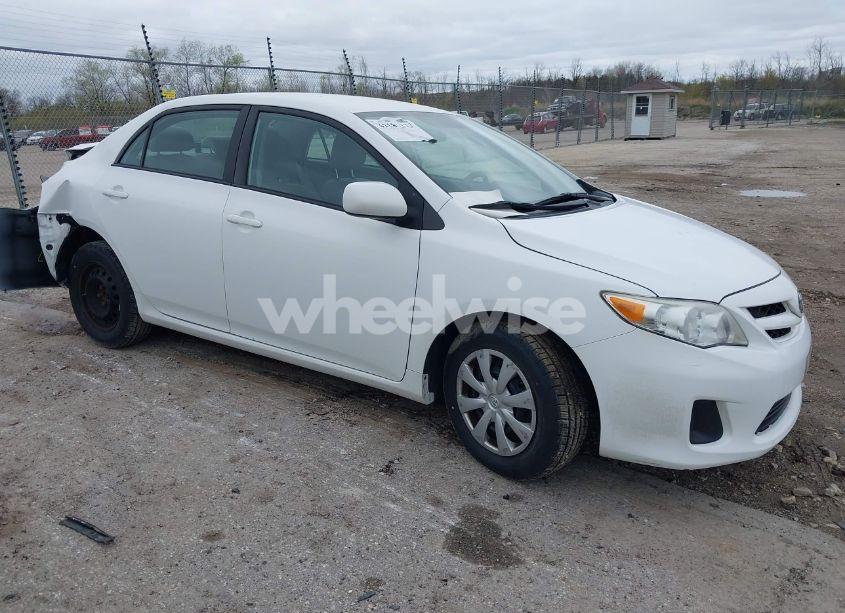 2011 Toyota Corolla LE (VIN 2T1BU4EE5BC668913) main photo