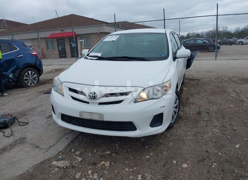 Photo 12 of 2011 Toyota Corolla LE (VIN 2T1BU4EE5BC668913)
