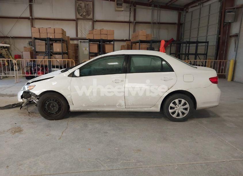 Photo 14 of 2011 Toyota Corolla LE (VIN 2T1BU4EE5BC679233)