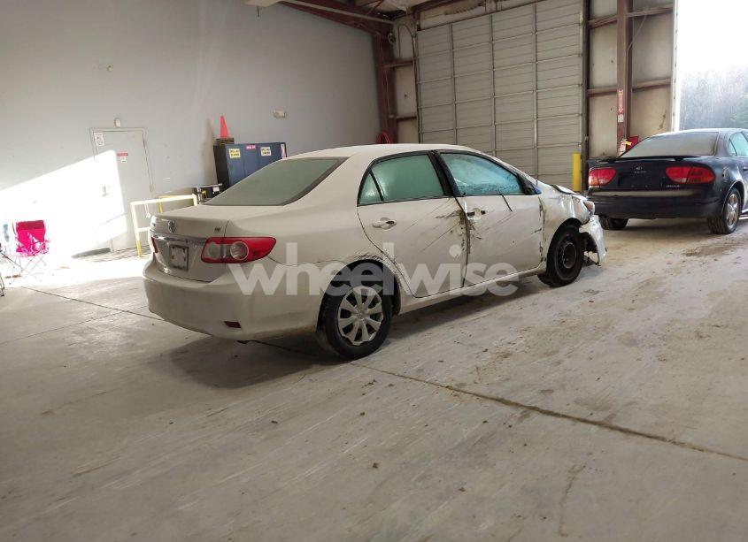 Photo 4 of 2011 Toyota Corolla LE (VIN 2T1BU4EE5BC679233)