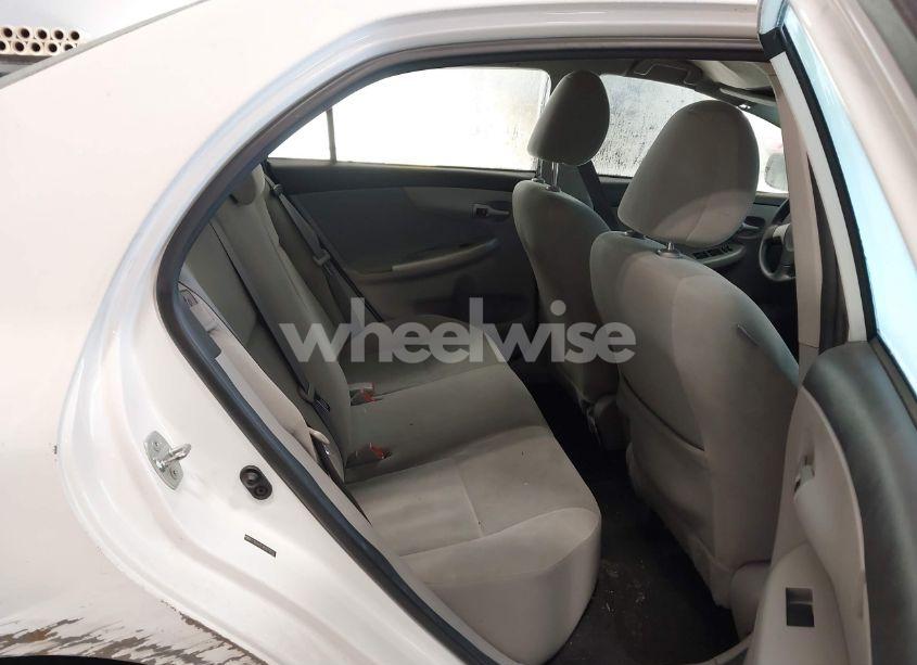 Photo 8 of 2011 Toyota Corolla LE (VIN 2T1BU4EE5BC679233)