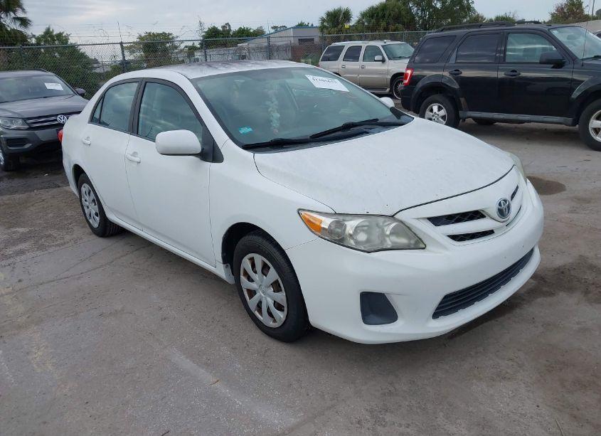 2011 Toyota Corolla LE (VIN 2T1BU4EE5BC680849) main photo