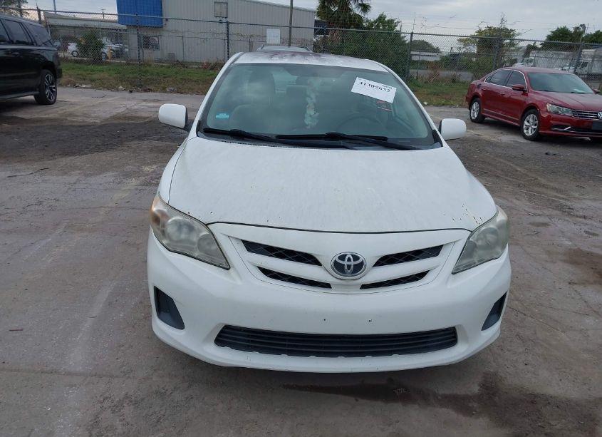 Photo 12 of 2011 Toyota Corolla LE (VIN 2T1BU4EE5BC680849)