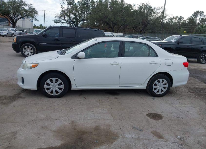 Photo 14 of 2011 Toyota Corolla LE (VIN 2T1BU4EE5BC680849)