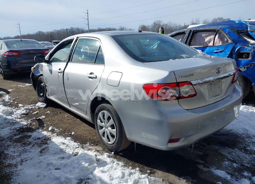 Photo 3 of 2011 Toyota Corolla LE (VIN 2T1BU4EE5BC690815)