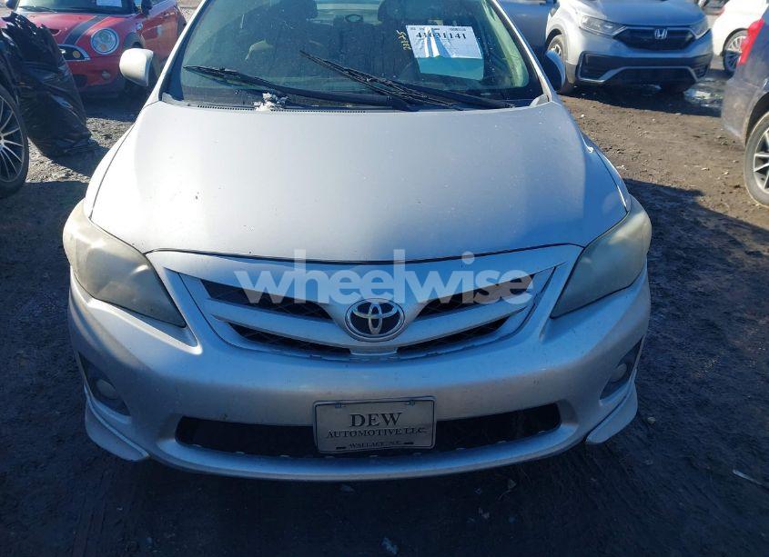 Photo 12 of 2011 Toyota Corolla S (VIN 2T1BU4EE5BC695240)