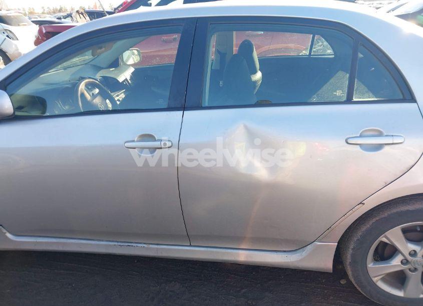 Photo 14 of 2011 Toyota Corolla S (VIN 2T1BU4EE5BC695240)