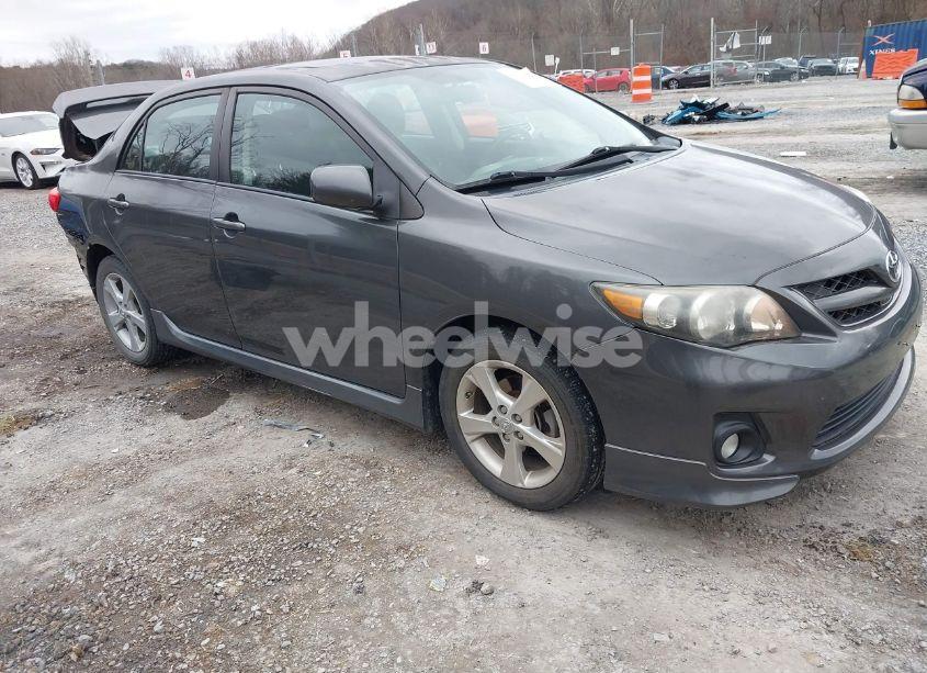 2011 Toyota Corolla S (VIN 2T1BU4EE5BC725949) main photo