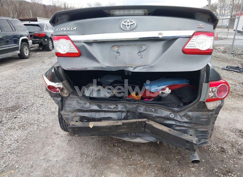 Photo 16 of 2011 Toyota Corolla S (VIN 2T1BU4EE5BC725949)