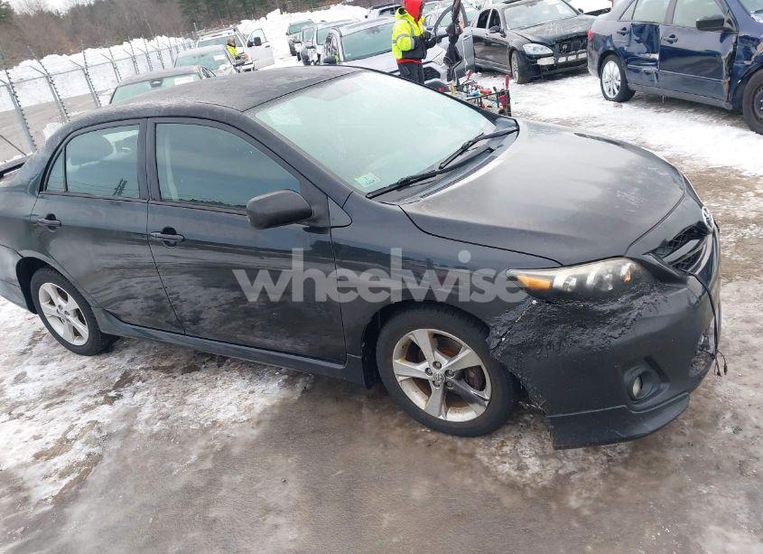 2011 Toyota Corolla S (VIN 2T1BU4EE5BC726390) main photo