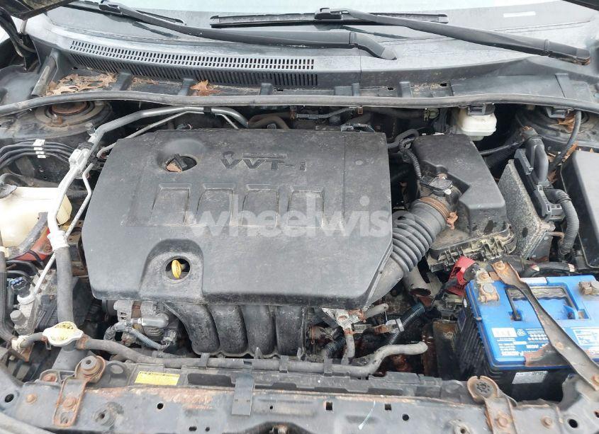 Photo 10 of 2011 Toyota Corolla S (VIN 2T1BU4EE5BC726390)