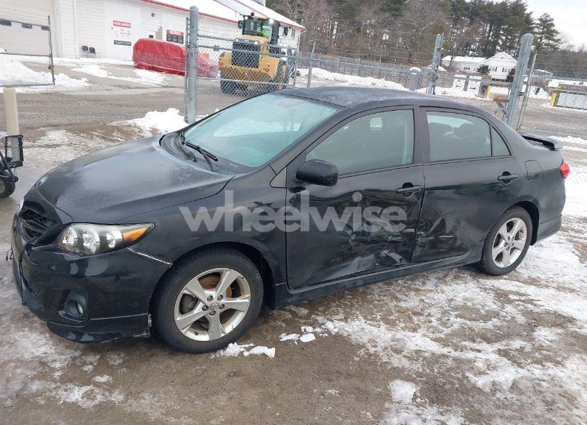 Photo 14 of 2011 Toyota Corolla S (VIN 2T1BU4EE5BC726390)